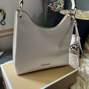 Michael kors hand bag